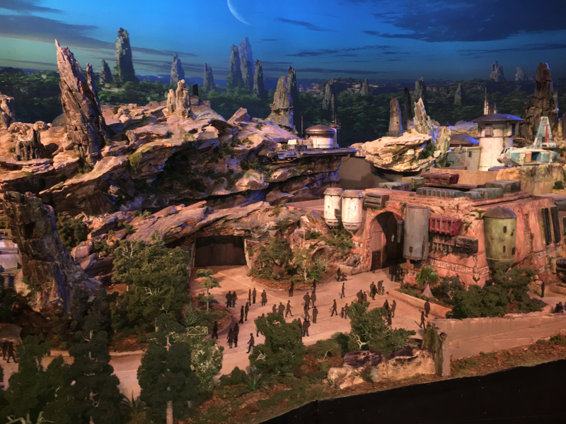 Illustration for article titled Here's Your First Look at an Insanely Detailed Model of Disney's Star Wars Land (UPDATED)